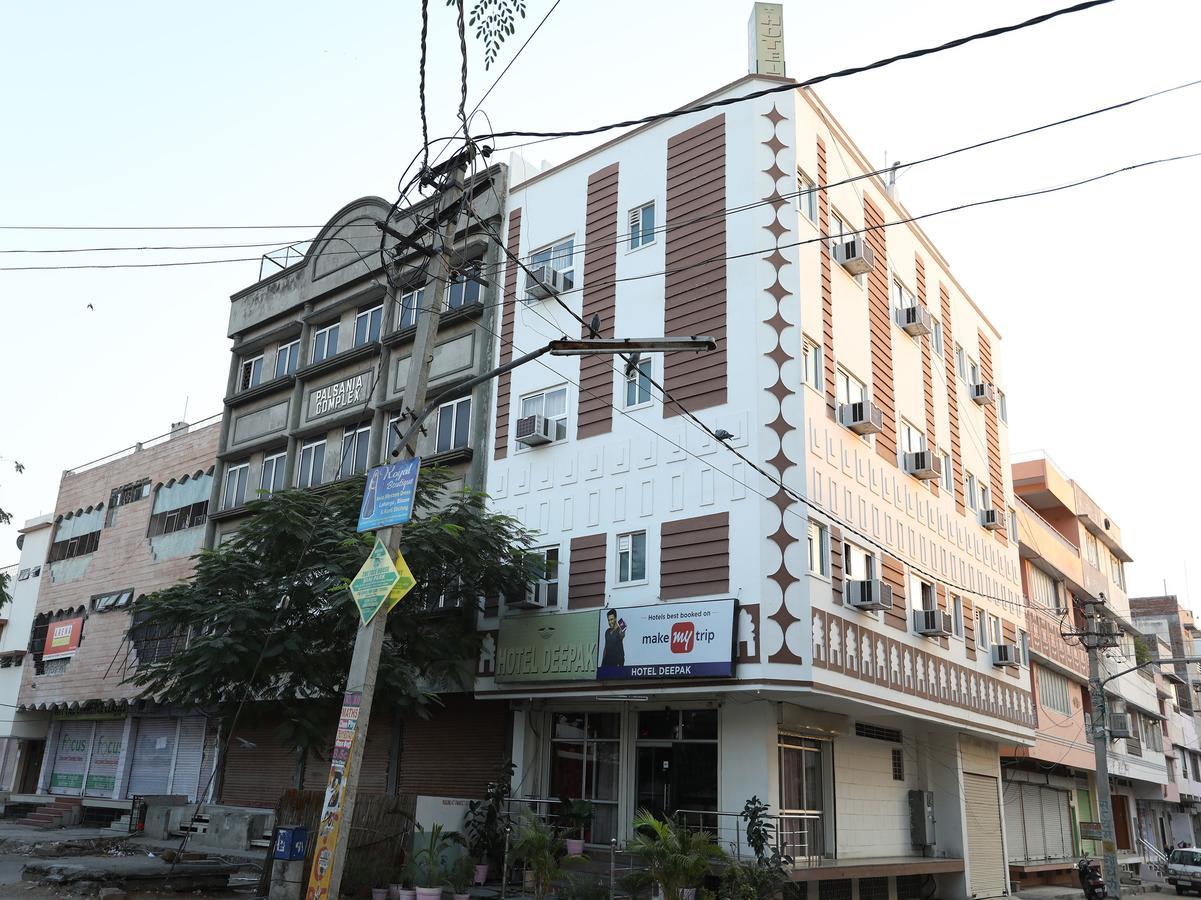 Hotel Deepak ジャイプール エクステリア 写真